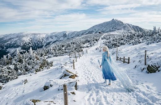 Również Elsa idzie na Śnieżkę?