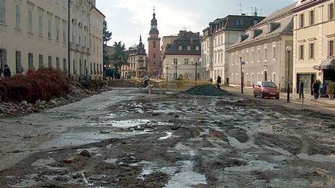 Gdyby Cieplice były oddzielnym miastem, może remont placu Piastowskiego przebiegałby sprawniej?