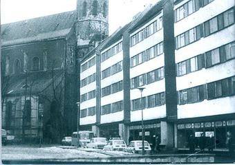 Ulica Kopernika w 1980 roku. Koszmarne peerelowskie kamienice.