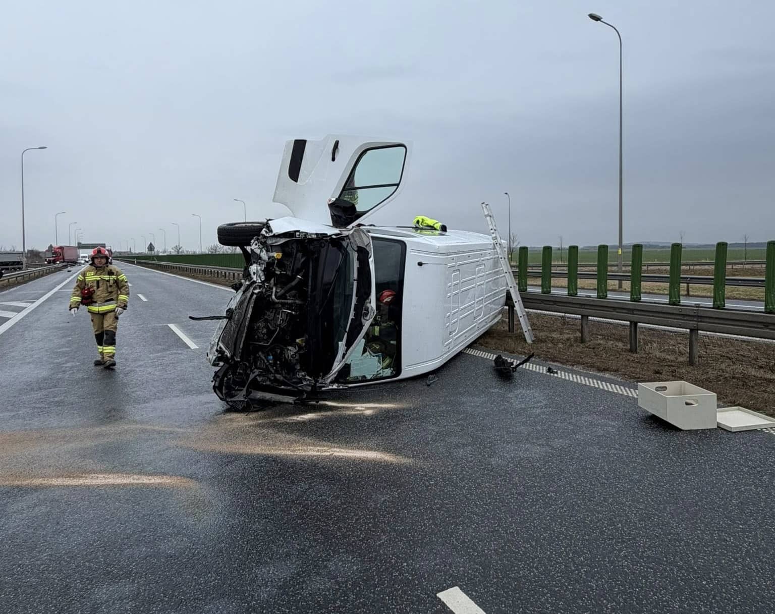 Bus sunął bokiem