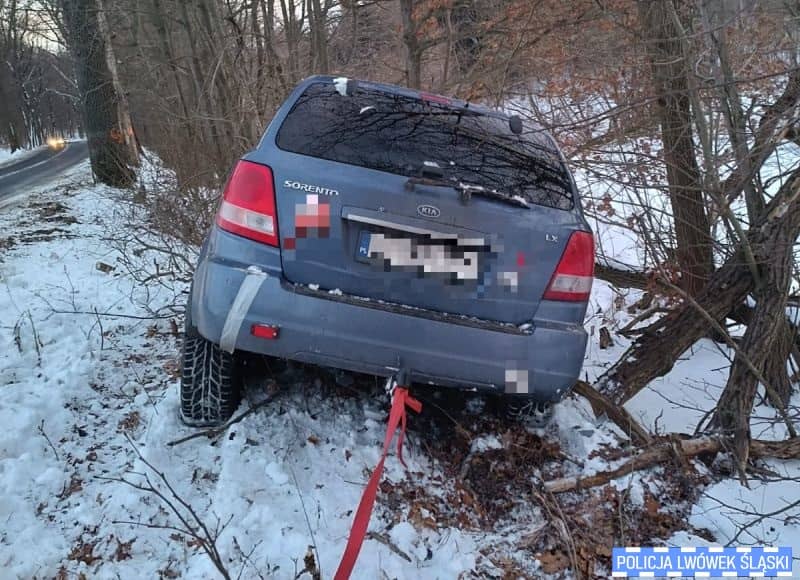 Pijana w rowie. Samochód skonfiskowany