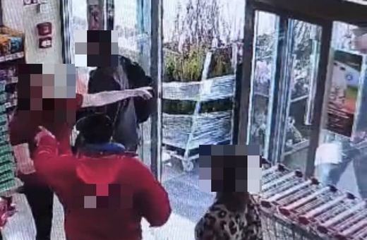 Doigrał się... Kradzież rozbójnicza i groźby wobec funkcjonariuszy