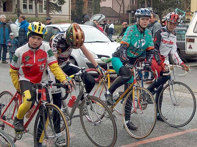 Niewielu młodszych cyklistów zdecydowało się na start.