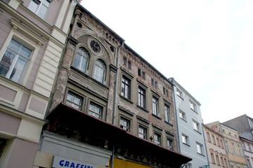 Nowe idzie, stare straszy