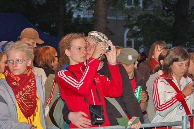 Studenci cieszą się ze swojego święta.