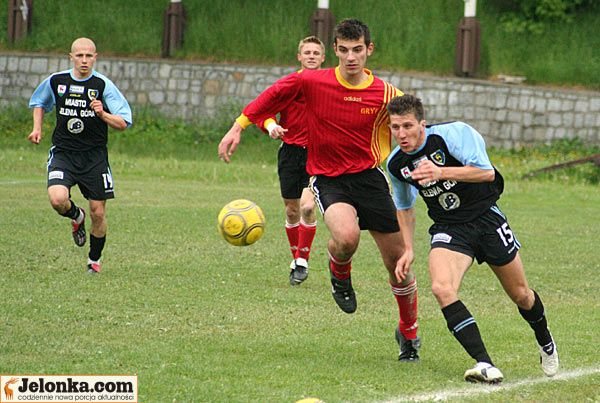 Karkonosze przegrały na własnym boisku 0:1 z Gryfem.