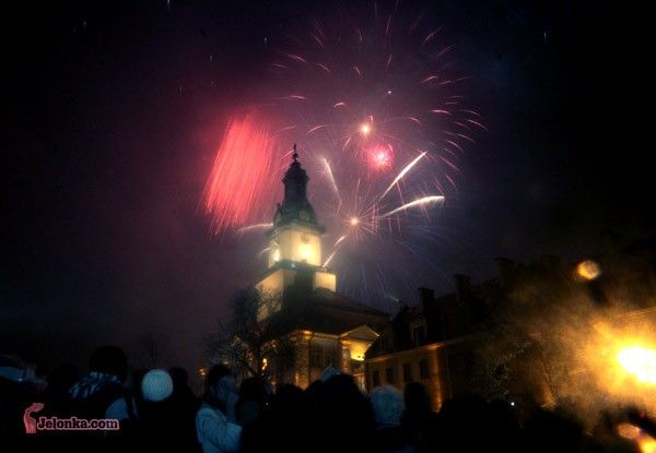 AD 2010 witany świetliście i deszczowo – VIDEO
