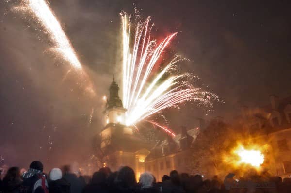AD 2010 witany świetliście i deszczowo – VIDEO