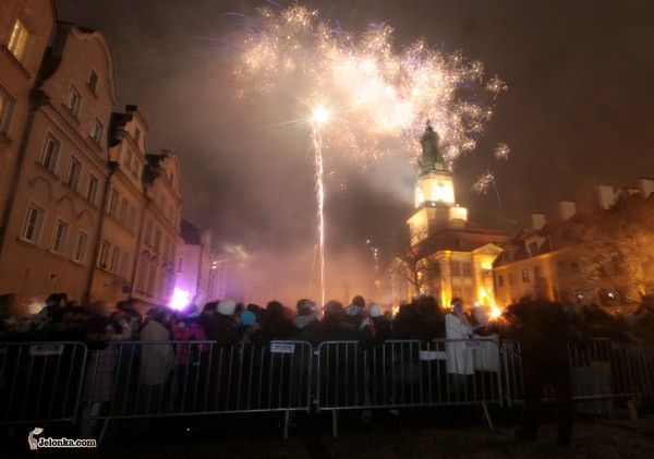 AD 2010 witany świetliście i deszczowo – VIDEO