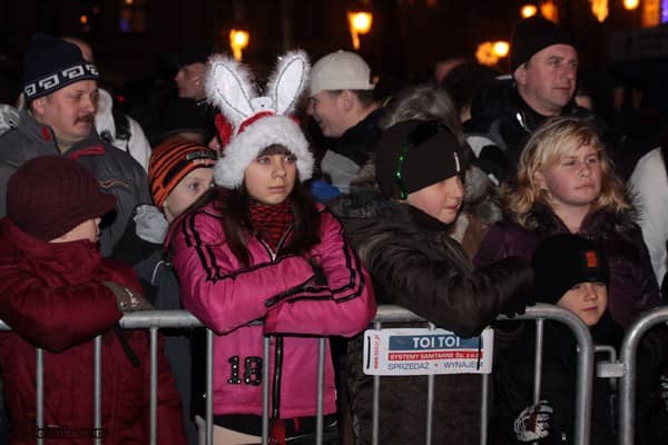 AD 2010 witany świetliście i deszczowo – VIDEO