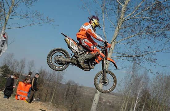 Wielbiciele motocyklowych akrobacji będą mieli na co popatrzeć.