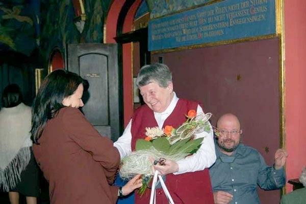 Krystyna Antosik oraz Krzysztof Gotartowski muzycznie przybliżyli klimat czasów, w których żył noblista.