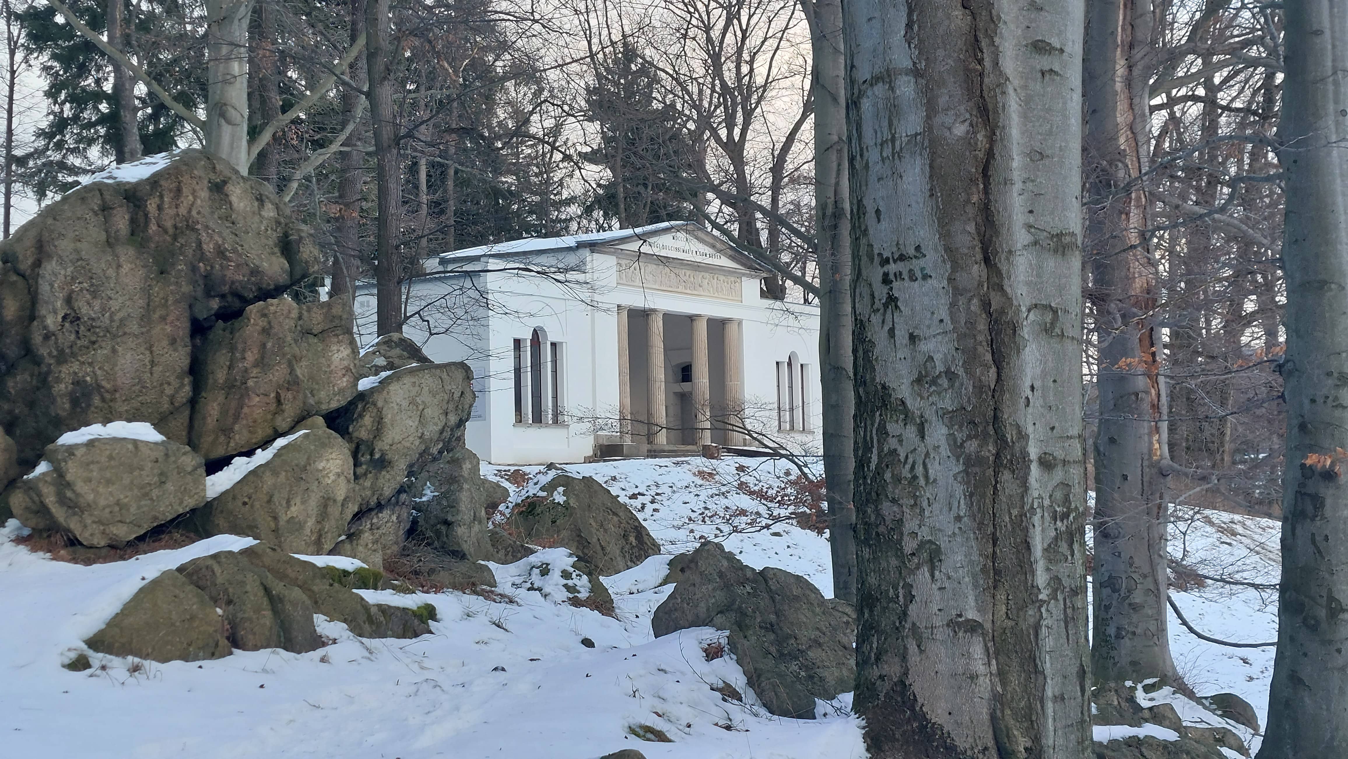 Podkarkonoski Akropol – świątynia Ateny w Bukowcu