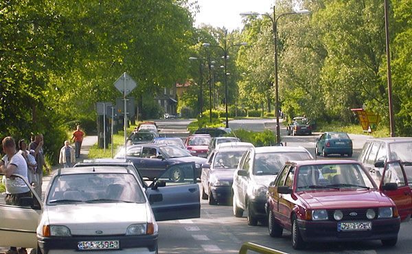 Na ulicy Mickiewicza utworzył się spory korek.