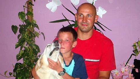 Bartek z Albertem i psem Nelką.
