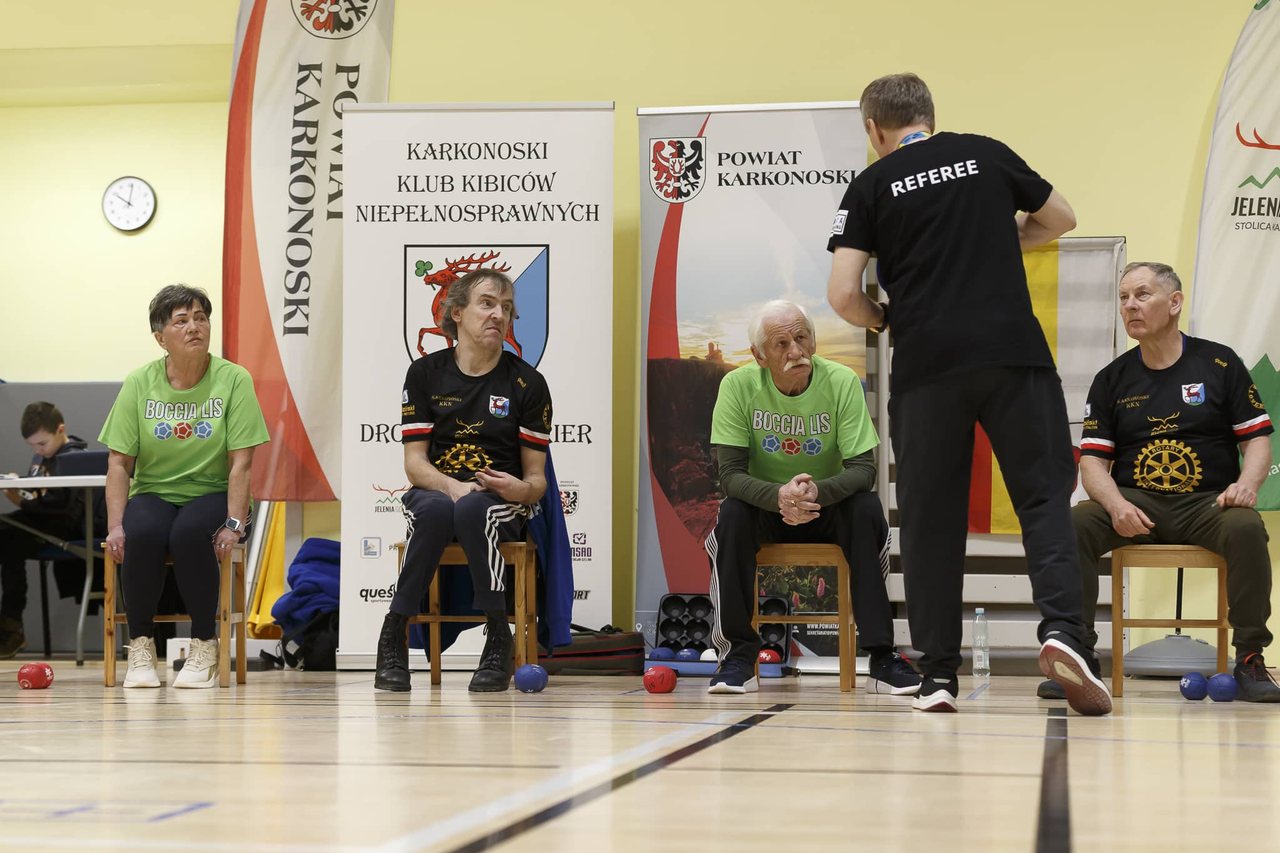 Rzucali kulami w Jeleniej Górze