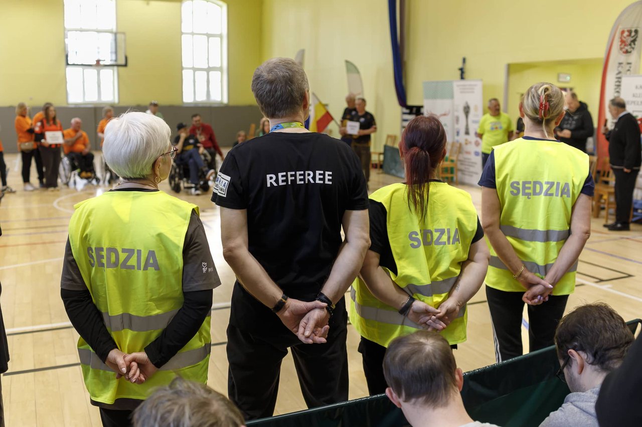 Rzucali kulami w Jeleniej Górze