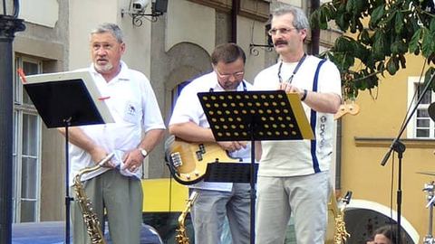 Muzycy przed rozpoczęciem koncertu na placu Ratuszowym.