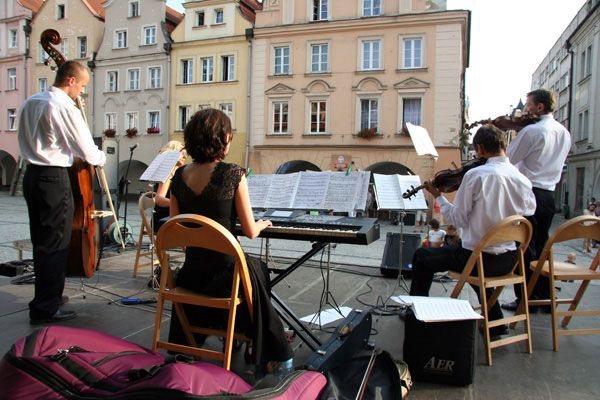Była muzyka, będzie kino