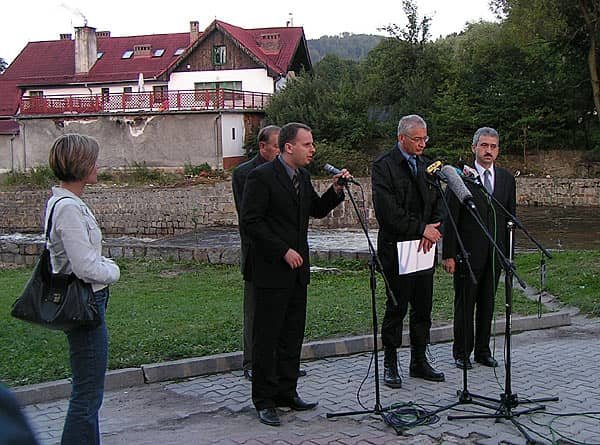 Dorn oglądał tereny po powodzi