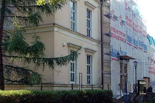 Budowlańcy w rolach głównych w Teatrze Zdrojowym