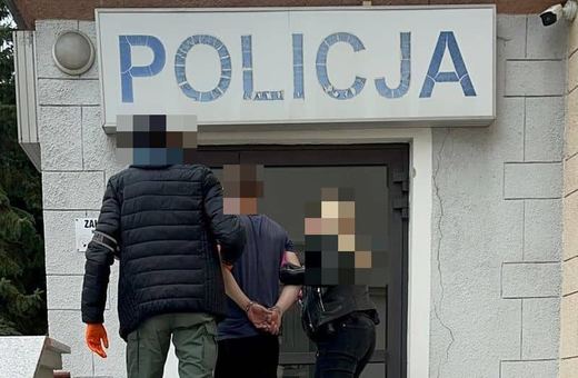 Groził pasażerowi atrapą broni