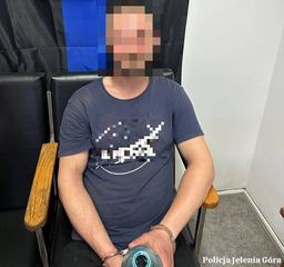 Groził pasażerowi atrapą broni