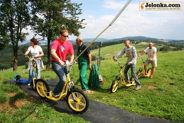 Druga edycja wyścigów na hulajnogach