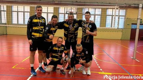 Grali charytatywnie dla Damiana i stanęli na podium