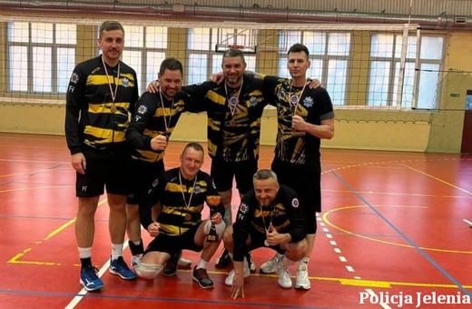 Grali charytatywnie dla Damiana i stanęli na podium