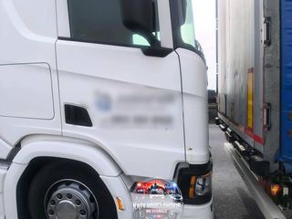 Dzień jak co dzień... Zderzenie trzech ciężarówek na A4
