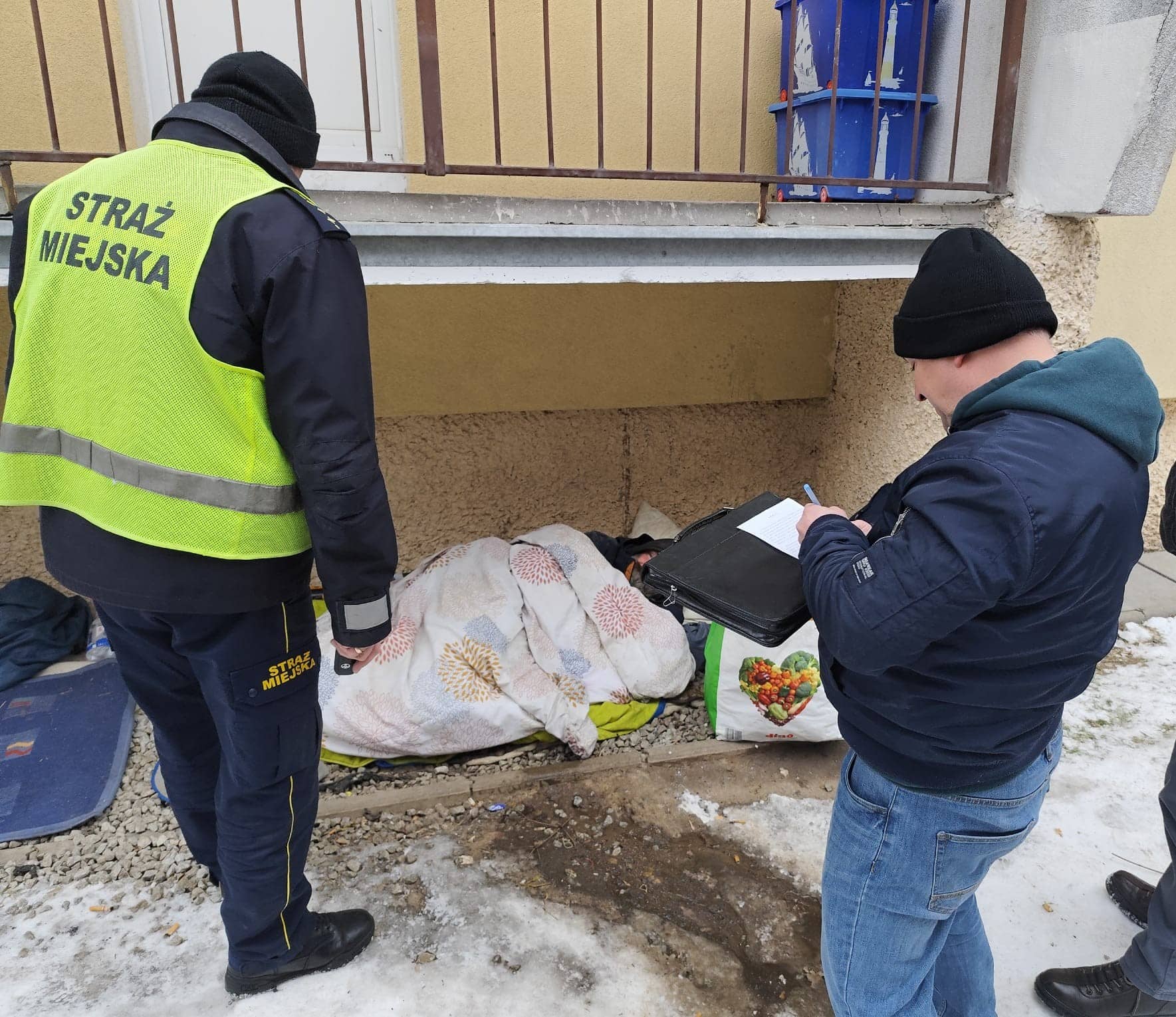 Trudna zima dla bezdomnych ale nie wszyscy chcą pomocy