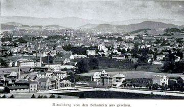 Jelenia Góra widziana z okolic dzisiejszego dworca zachodniego.