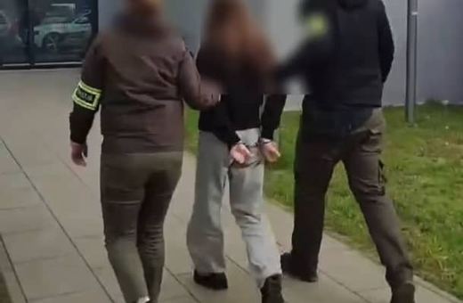 Nastolatka złamała nos seniorce