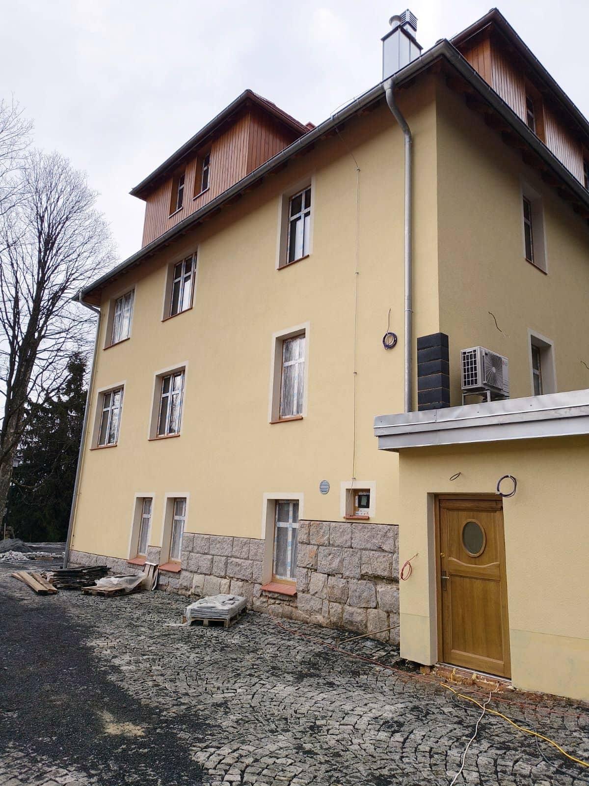 Remont trwa. Powiat modernizuje Dom Dziecka