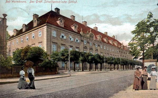 Powrót do przeszłości: pałac Schaffgotschów – wielu dawnych ciepliczan i kuracjuszy chodziło na spacery w kierunku Malinnika.