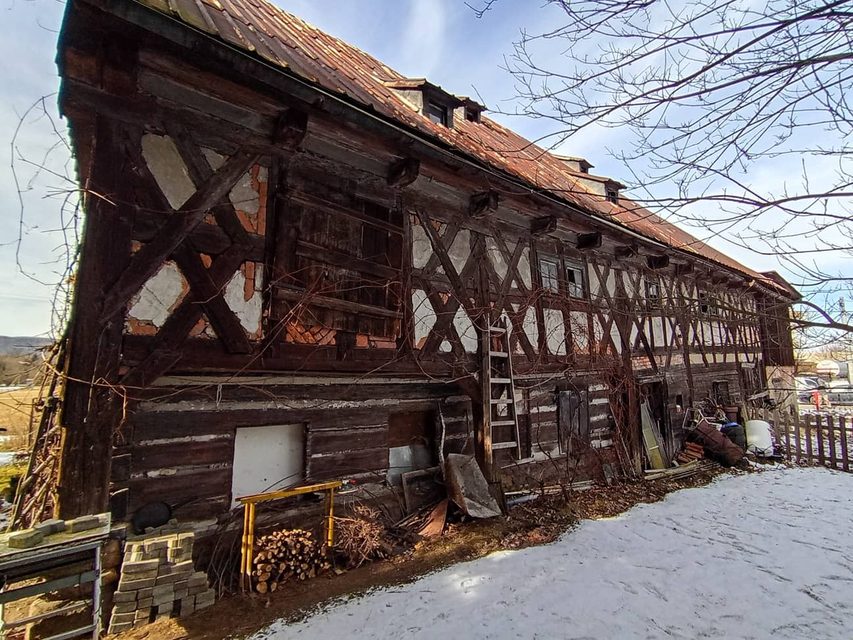 Będą ratować zabytkową karczmę