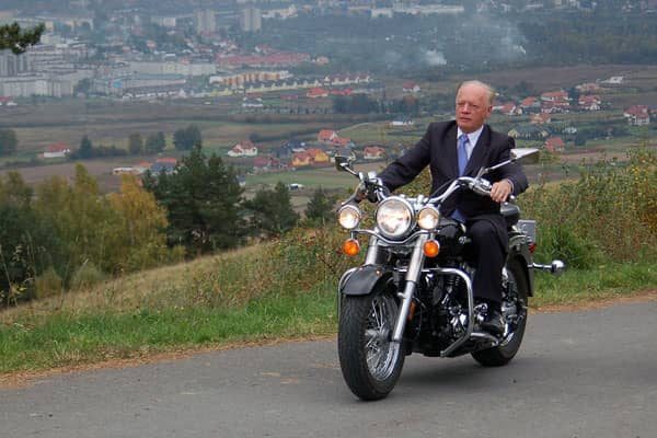 Czy przebojowemu Jackowi Włodydze uda się po raz kolejny zostać starostą jeleniogórskim?