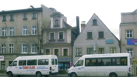 Na przystanku MZK przy Podwalu zatrzymują się nie tylko autobusy komunikacji miejskiej.