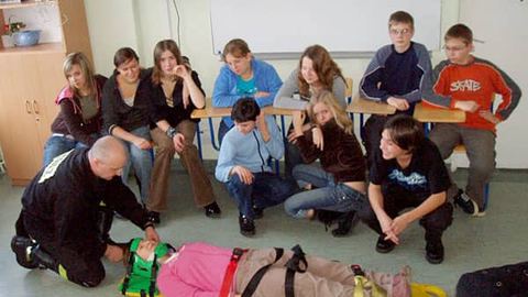 Szkolenie pożarnicze bardzo podobało się drugoklasistom.