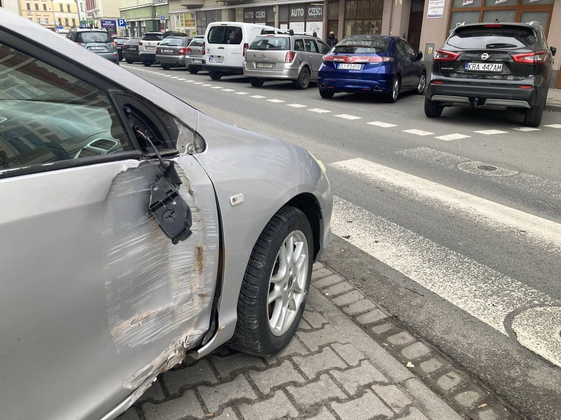 Niby zwykła stłuczka a naprawa 10 tys. zł