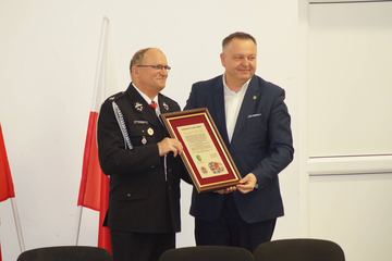 Nowe władze w OSP Łomnica