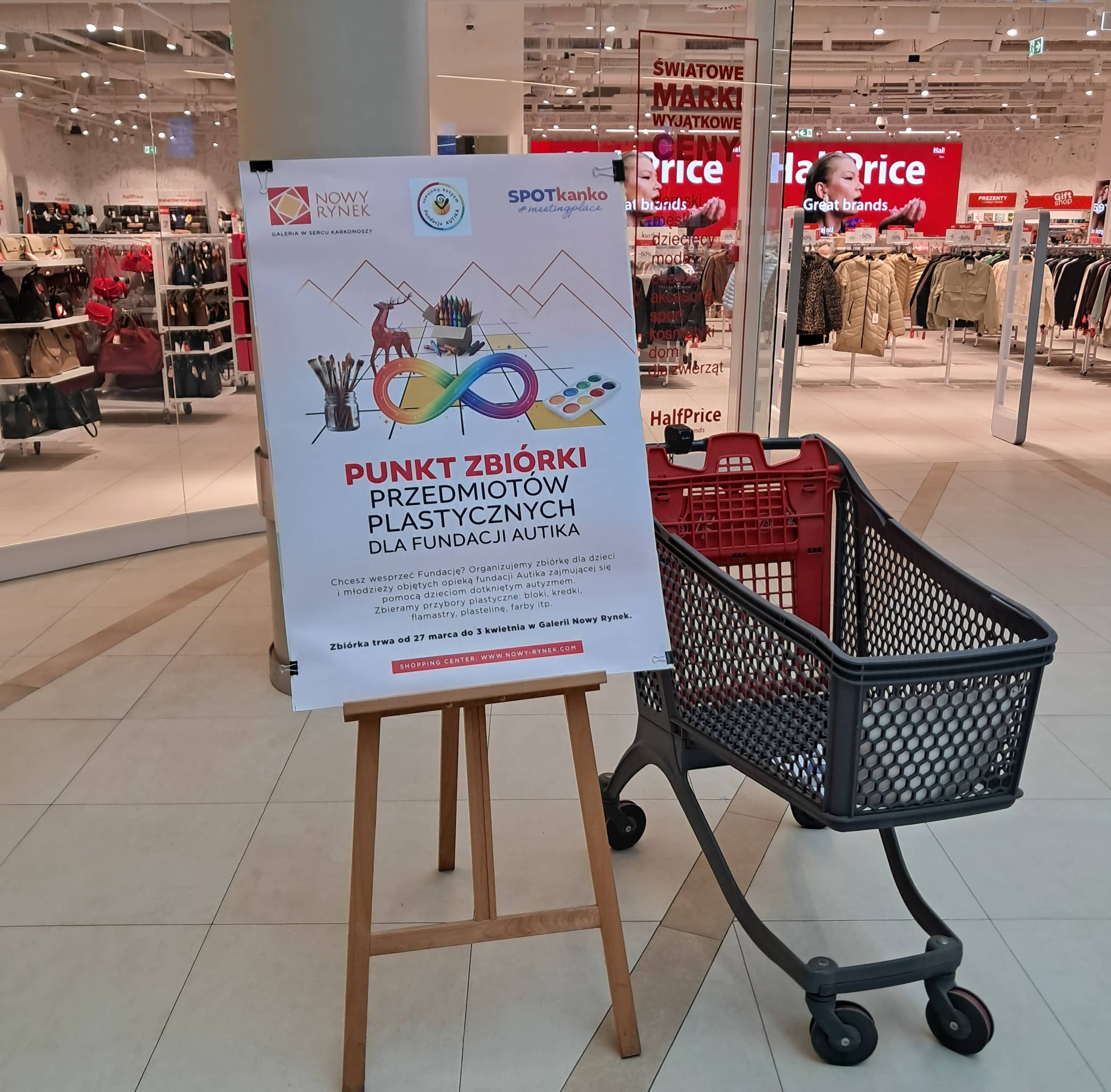„Sto pytań o autyzm” – rozmowa bez barier w galerii Nowy Rynek