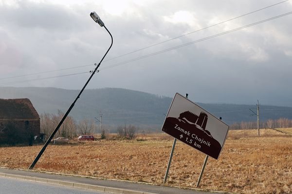 Wciąż usuwają skutki wichury