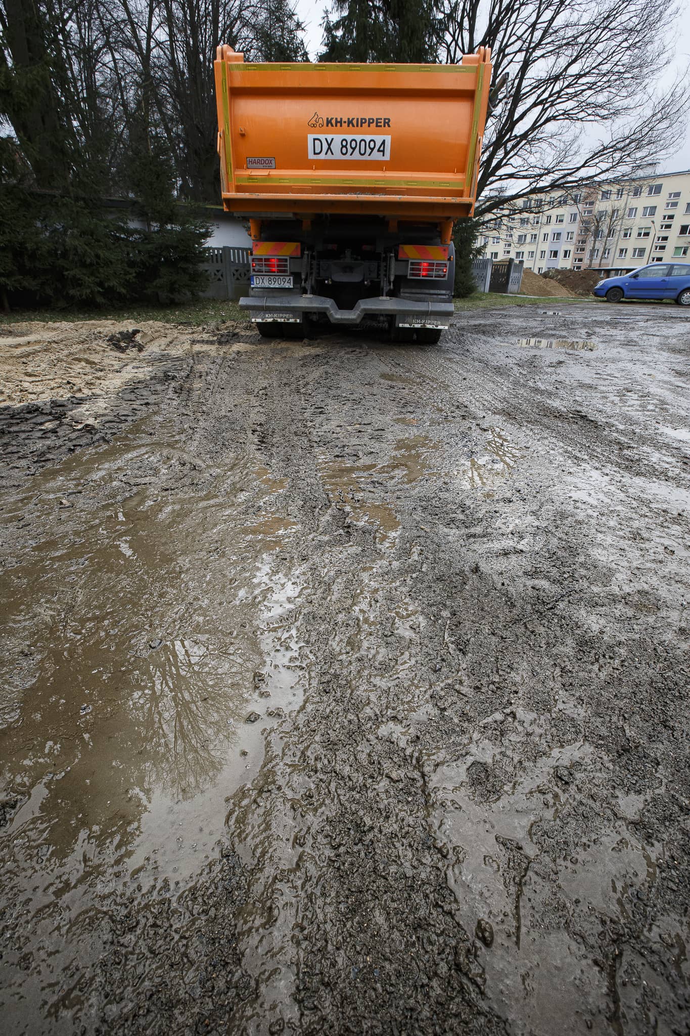 Kładą rury na Zabobrzu