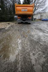 Kładą rury na Zabobrzu