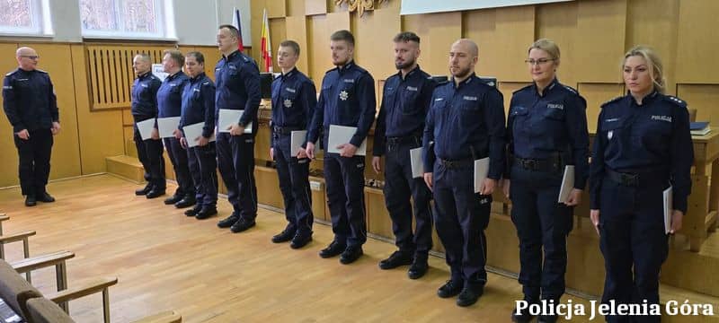 Nowe posterunki Policji w Janowicach Wielkich i Podgórzynie już otwarte dla mieszkańców