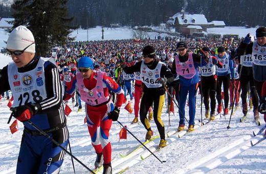 Sporym utrudnieniem będą zatory drogowe.