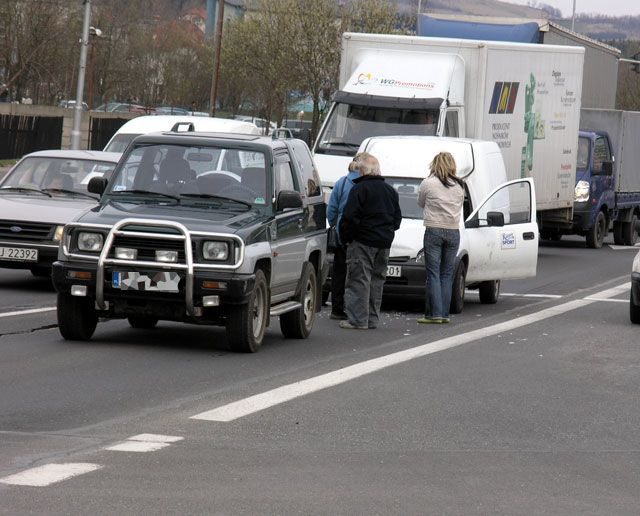 Kolizja na kilka minut zablokowała ruch.