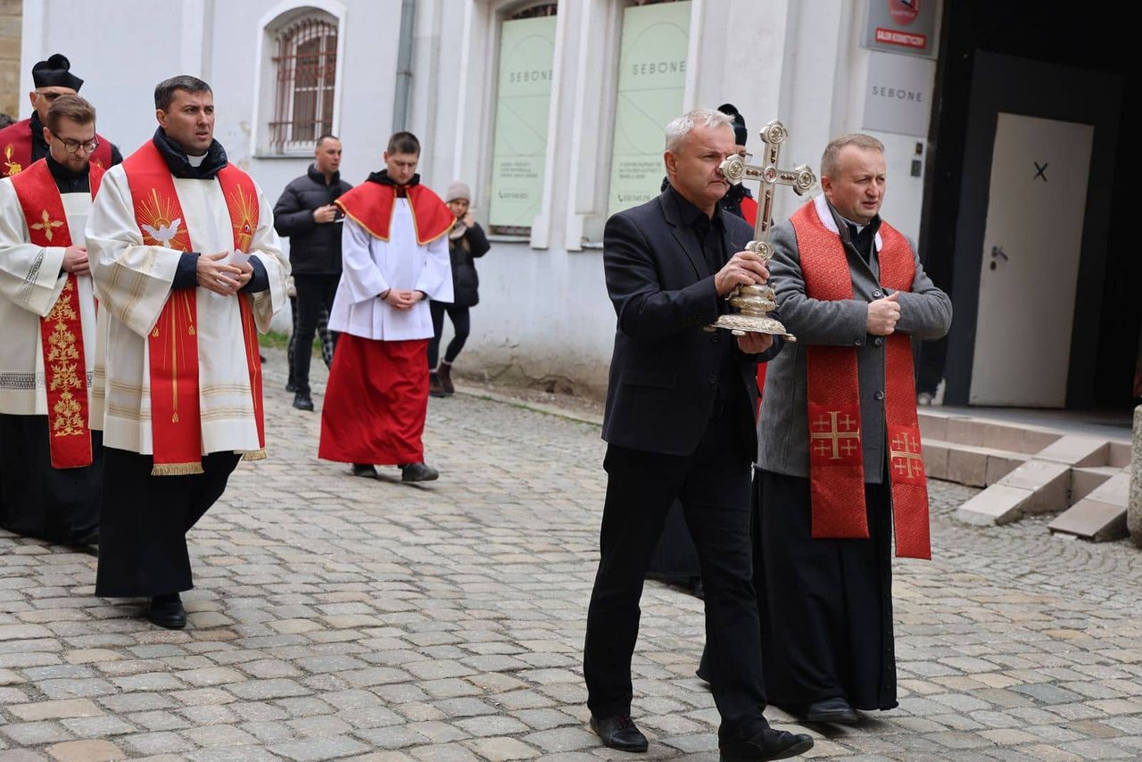 Miejska Droga Krzyżowa w sercu Jeleniej Góry